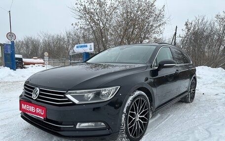 Volkswagen Passat B8 рестайлинг, 2018 год, 1 750 000 рублей, 2 фотография