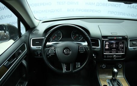 Volkswagen Touareg III, 2012 год, 1 970 000 рублей, 12 фотография