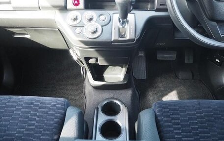 Honda Crossroad, 2010 год, 1 020 000 рублей, 20 фотография