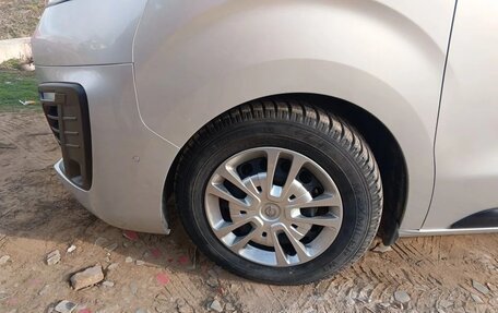 Opel Zafira Life I, 2022 год, 3 950 000 рублей, 7 фотография