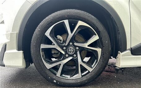 Toyota C-HR I рестайлинг, 2021 год, 1 678 000 рублей, 9 фотография