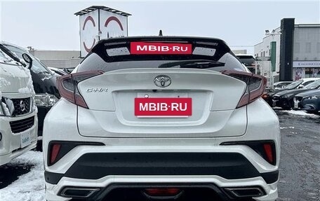 Toyota C-HR I рестайлинг, 2021 год, 1 678 000 рублей, 4 фотография