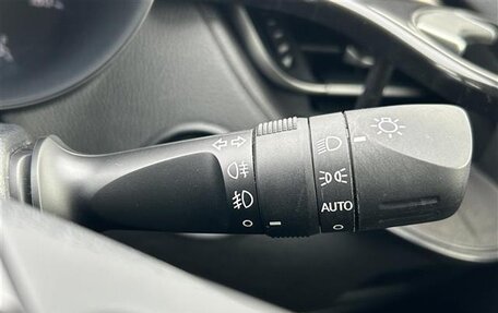 Toyota C-HR I рестайлинг, 2021 год, 1 678 000 рублей, 17 фотография