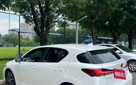 Lexus CT I рестайлинг, 2020 год, 2 300 000 рублей, 1 фотография