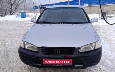 Toyota Camry, 1998 год, 550 000 рублей, 1 фотография
