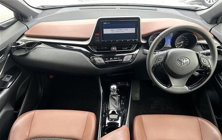 Toyota C-HR I рестайлинг, 2021 год, 1 678 000 рублей, 18 фотография