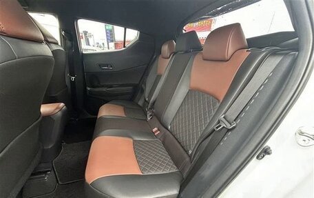 Toyota C-HR I рестайлинг, 2021 год, 1 678 000 рублей, 27 фотография