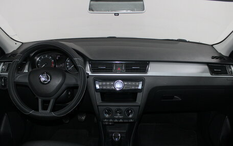 Skoda Rapid I, 2017 год, 1 069 900 рублей, 7 фотография