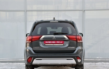 Mitsubishi Outlander III рестайлинг 3, 2019 год, 2 384 000 рублей, 7 фотография