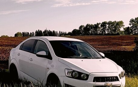Chevrolet Aveo III, 2014 год, 870 000 рублей, 4 фотография