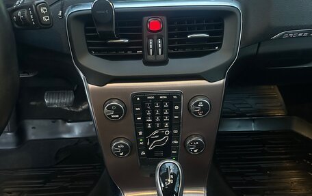 Volvo V40 Cross Country I, 2016 год, 1 790 000 рублей, 7 фотография