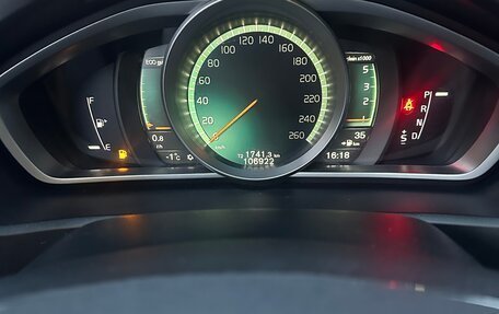 Volvo V40 Cross Country I, 2016 год, 1 790 000 рублей, 8 фотография