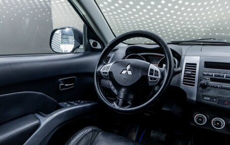 Mitsubishi Outlander III рестайлинг 3, 2007 год, 696 000 рублей, 11 фотография