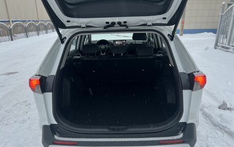 Toyota RAV4, 2025 год, 4 100 000 рублей, 28 фотография