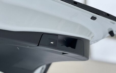 Toyota RAV4, 2025 год, 4 100 000 рублей, 29 фотография