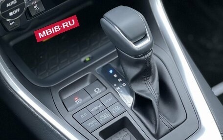 Toyota RAV4, 2025 год, 4 100 000 рублей, 23 фотография