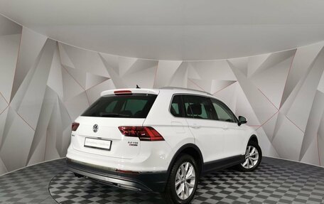 Volkswagen Tiguan II, 2017 год, 2 255 150 рублей, 2 фотография