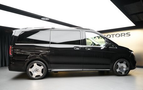 Mercedes-Benz V-Класс, 2025 год, 14 820 000 рублей, 10 фотография