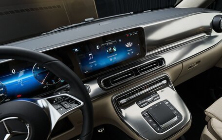 Mercedes-Benz V-Класс, 2025 год, 14 820 000 рублей, 21 фотография