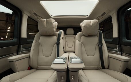 Mercedes-Benz V-Класс, 2025 год, 14 820 000 рублей, 30 фотография