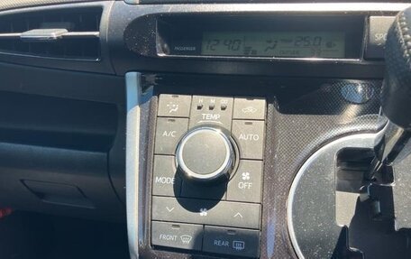 Toyota Wish II, 2012 год, 1 250 000 рублей, 18 фотография