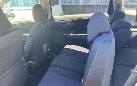 Toyota Wish II, 2012 год, 1 250 000 рублей, 23 фотография