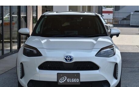 Toyota Yaris Cross, 2022 год, 1 470 000 рублей, 2 фотография