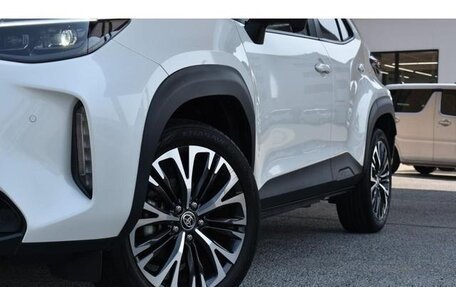 Toyota Yaris Cross, 2022 год, 1 470 000 рублей, 6 фотография