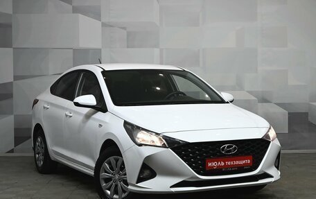 Hyundai Solaris II рестайлинг, 2021 год, 1 520 000 рублей, 3 фотография