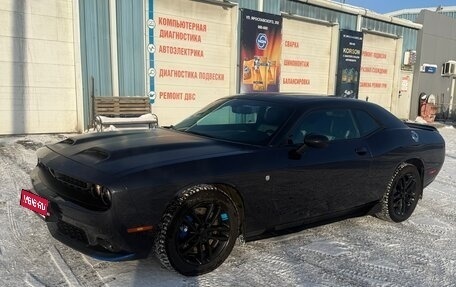 Dodge Challenger III рестайлинг 2, 2019 год, 4 000 000 рублей, 1 фотография