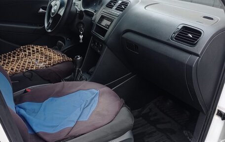 Volkswagen Polo VI (EU Market), 2012 год, 600 000 рублей, 10 фотография