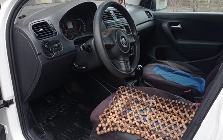 Volkswagen Polo VI (EU Market), 2012 год, 600 000 рублей, 12 фотография