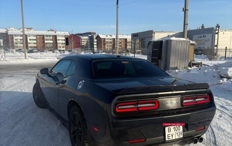Dodge Challenger III рестайлинг 2, 2019 год, 4 000 000 рублей, 6 фотография
