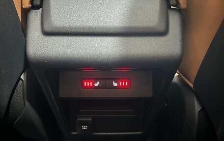 Land Rover Discovery Sport I рестайлинг, 2018 год, 2 490 000 рублей, 24 фотография