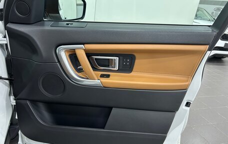 Land Rover Discovery Sport I рестайлинг, 2018 год, 2 490 000 рублей, 30 фотография