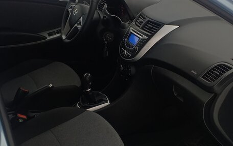 Hyundai Solaris II рестайлинг, 2014 год, 750 000 рублей, 8 фотография