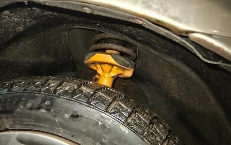 Mazda MPV II, 2002 год, 420 000 рублей, 16 фотография