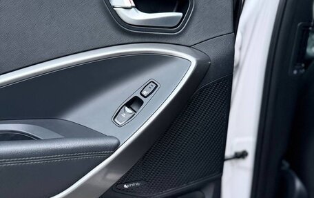 Hyundai Santa Fe III рестайлинг, 2015 год, 2 440 000 рублей, 28 фотография