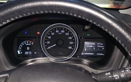 Honda Vezel, 2017 год, 1 860 000 рублей, 8 фотография