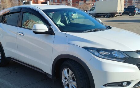 Honda Vezel, 2017 год, 1 860 000 рублей, 3 фотография