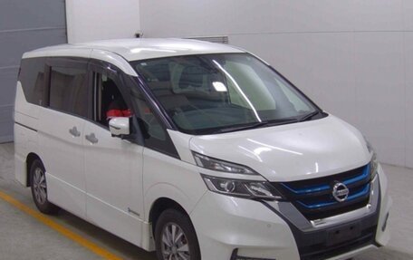 Nissan Serena IV, 2018 год, 2 100 000 рублей, 2 фотография