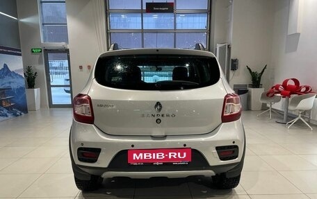 Renault Sandero II рестайлинг, 2018 год, 1 000 000 рублей, 5 фотография