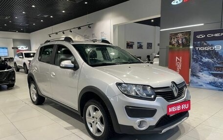 Renault Sandero II рестайлинг, 2018 год, 1 000 000 рублей, 3 фотография