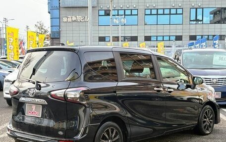 Toyota Sienta II, 2022 год, 1 310 000 рублей, 14 фотография