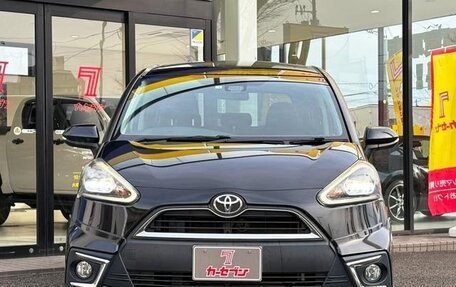 Toyota Sienta II, 2022 год, 1 310 000 рублей, 11 фотография