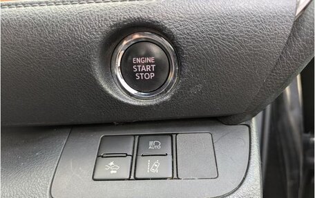 Toyota Sienta II, 2022 год, 1 310 000 рублей, 26 фотография