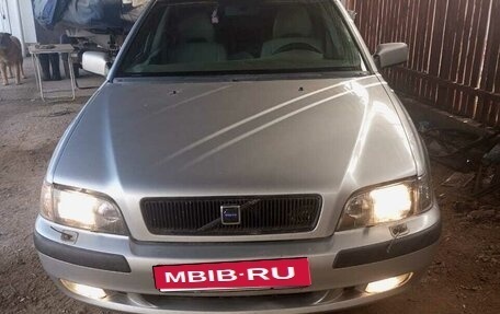Volvo S40 II, 2000 год, 325 000 рублей, 1 фотография