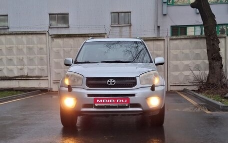 Toyota RAV4, 2004 год, 680 000 рублей, 1 фотография