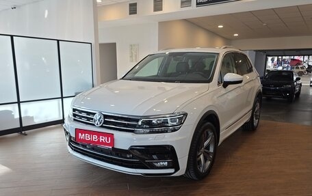 Volkswagen Tiguan II, 2018 год, 3 250 000 рублей, 1 фотография