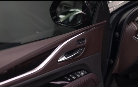 Cadillac Escalade V, 2022 год, 11 900 000 рублей, 12 фотография